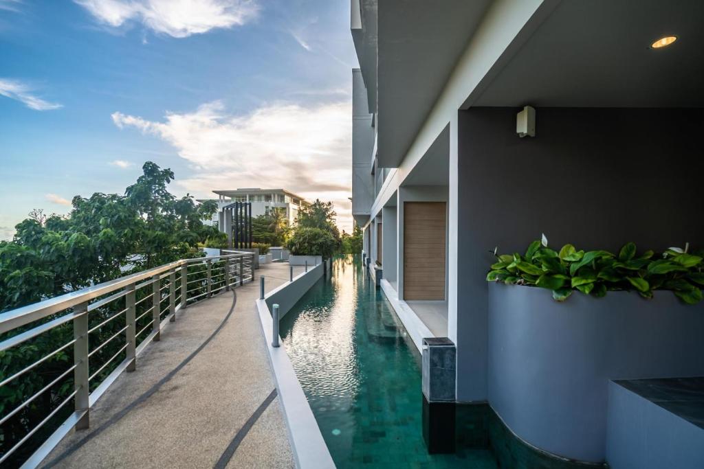 120m² 2 magamistuba, 1 privaatset vannituba Korter kohas Karon
 (Spacious apartment with jacuzzi and ocean view)