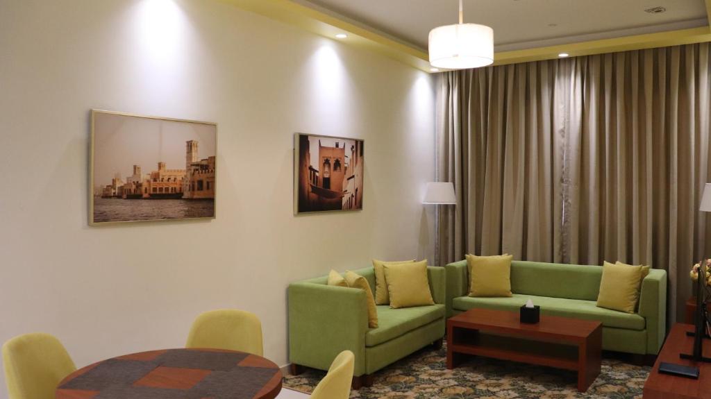 Al Riyadh Hotel Apartments photo
