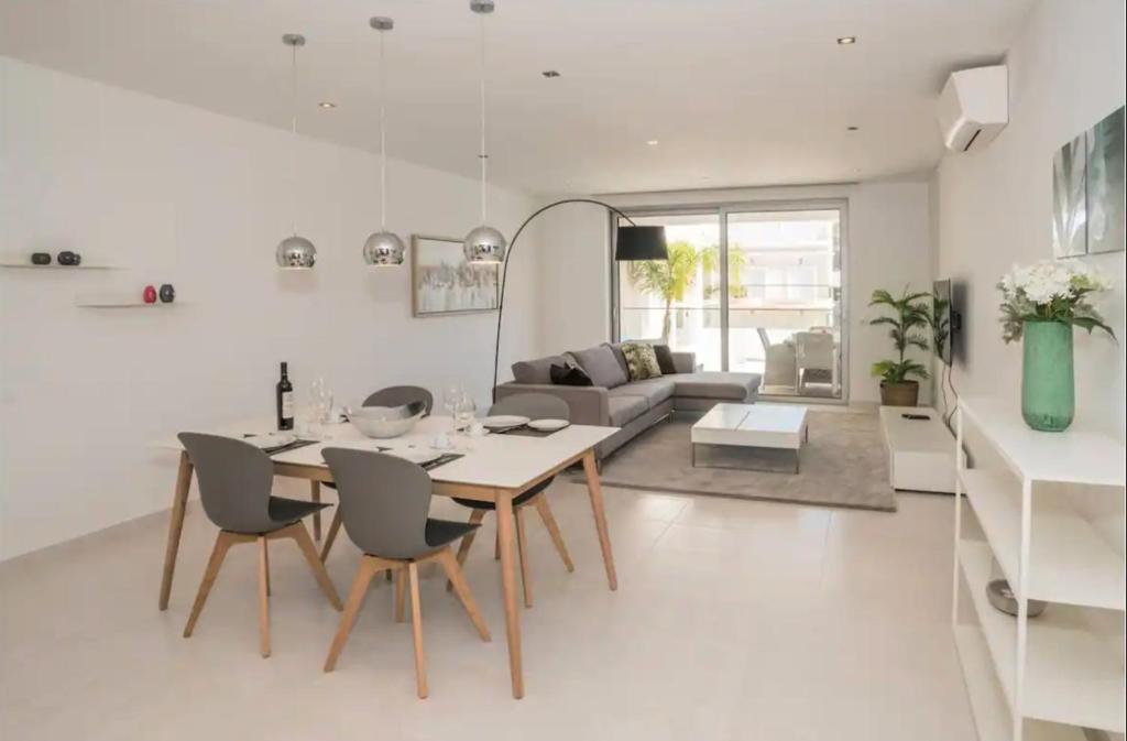 ZENTUNI Ocean front, Lagos