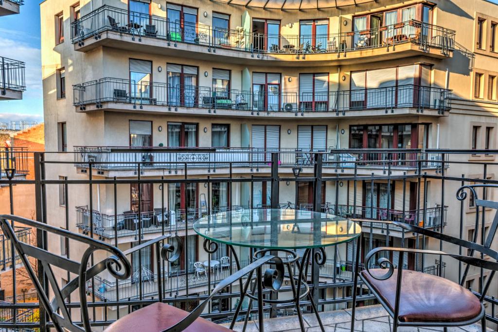 Balcony/terrace, Central Downtown Apartments in Budapest