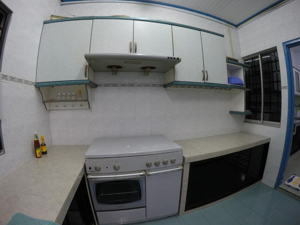 Kitchen, Little Blue House Kemaman Guesthouse in Chukai