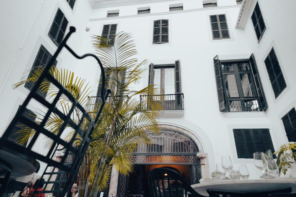 Hotel Born — Hotel building in Palma de Mallorca, Balearic Islands