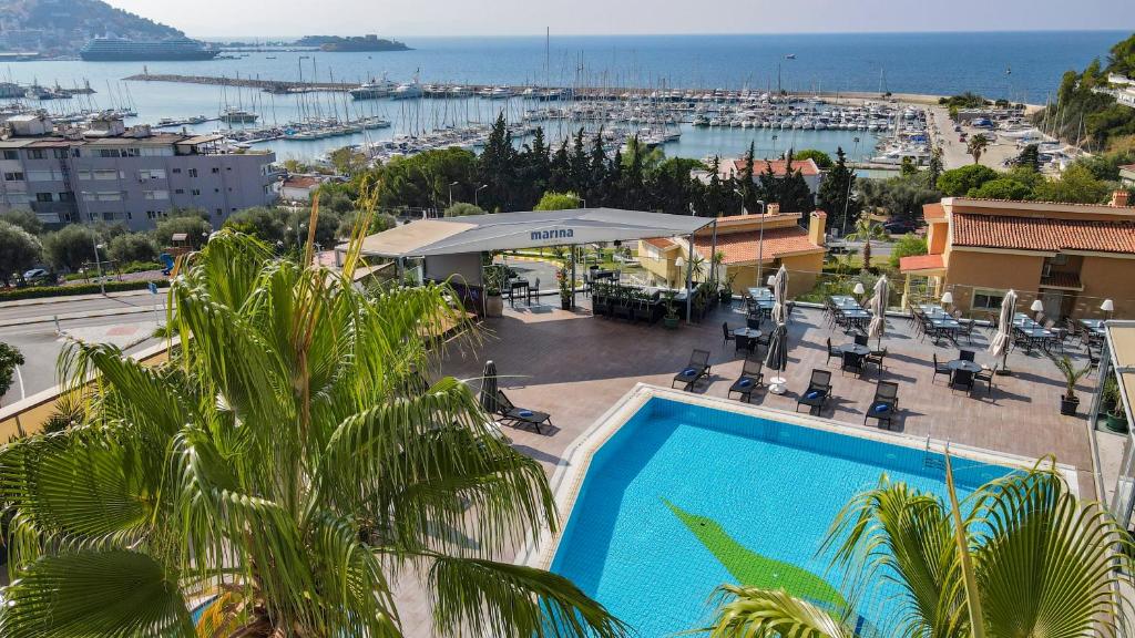 Marina Hotel Kusadasi photo