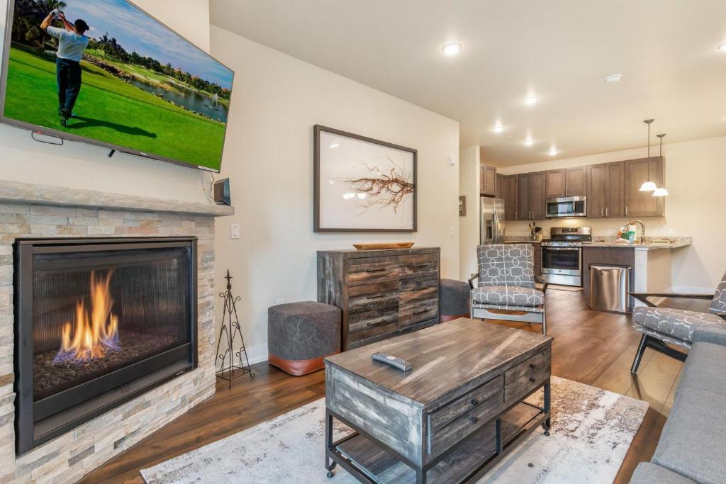 Sail Lofts at Lake Dillon 1107, Dillon