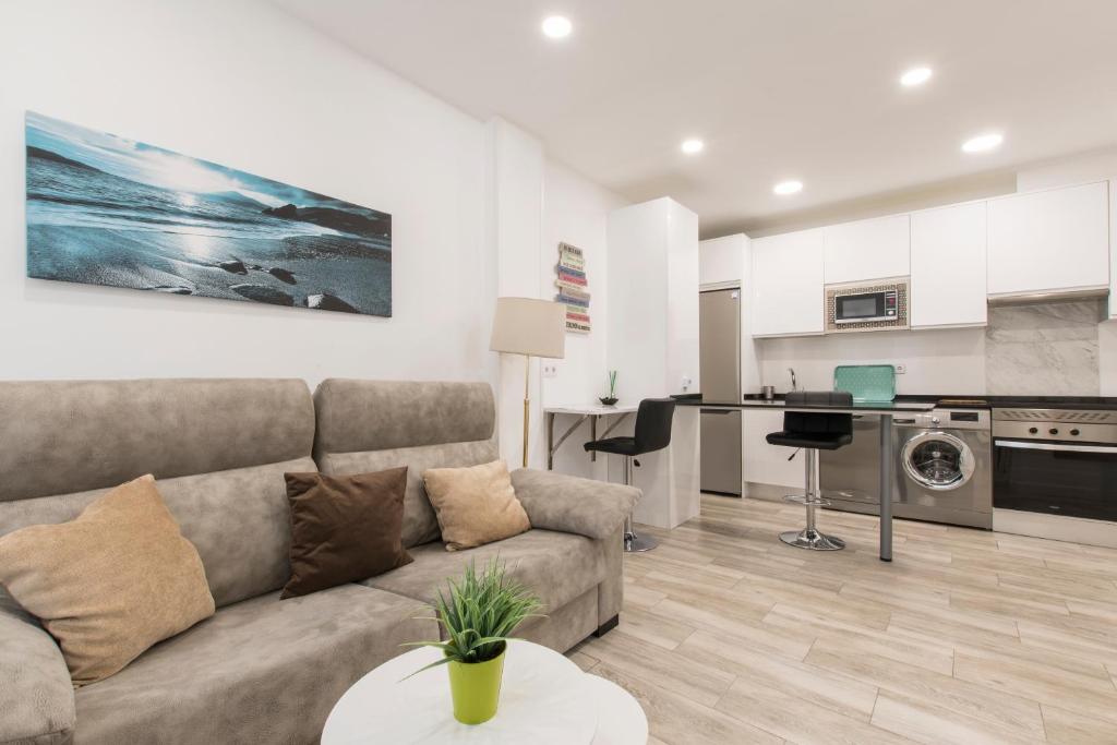 4Torres Homes - Sofía, Мадрид