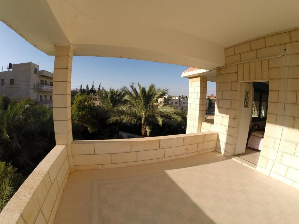 Balcony/terrace, Auberg-Inn Guesthouse in Jericho
