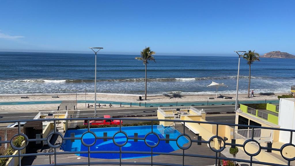 Departamento en Torre Miramar, Malecón de Mazatlán - 2