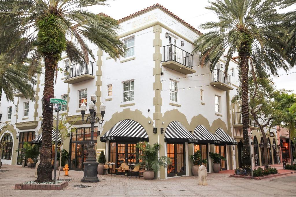 Esmé Miami Beach photo