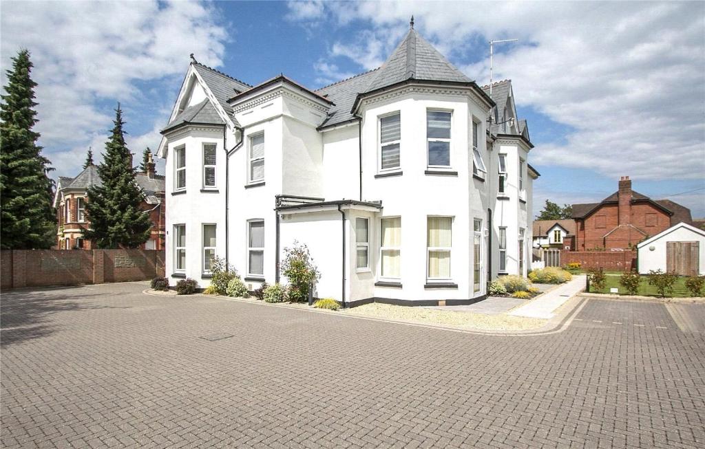 Holiday home near train station, Bournemouth