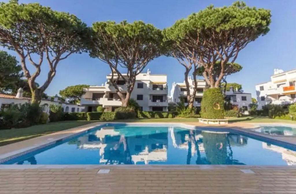 Solar dos Pinheiros LC 303, Quarteira