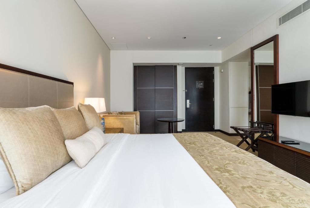 Stay Holiday Homes by Al Ghurair - Address Marina Residence - Dubai photo