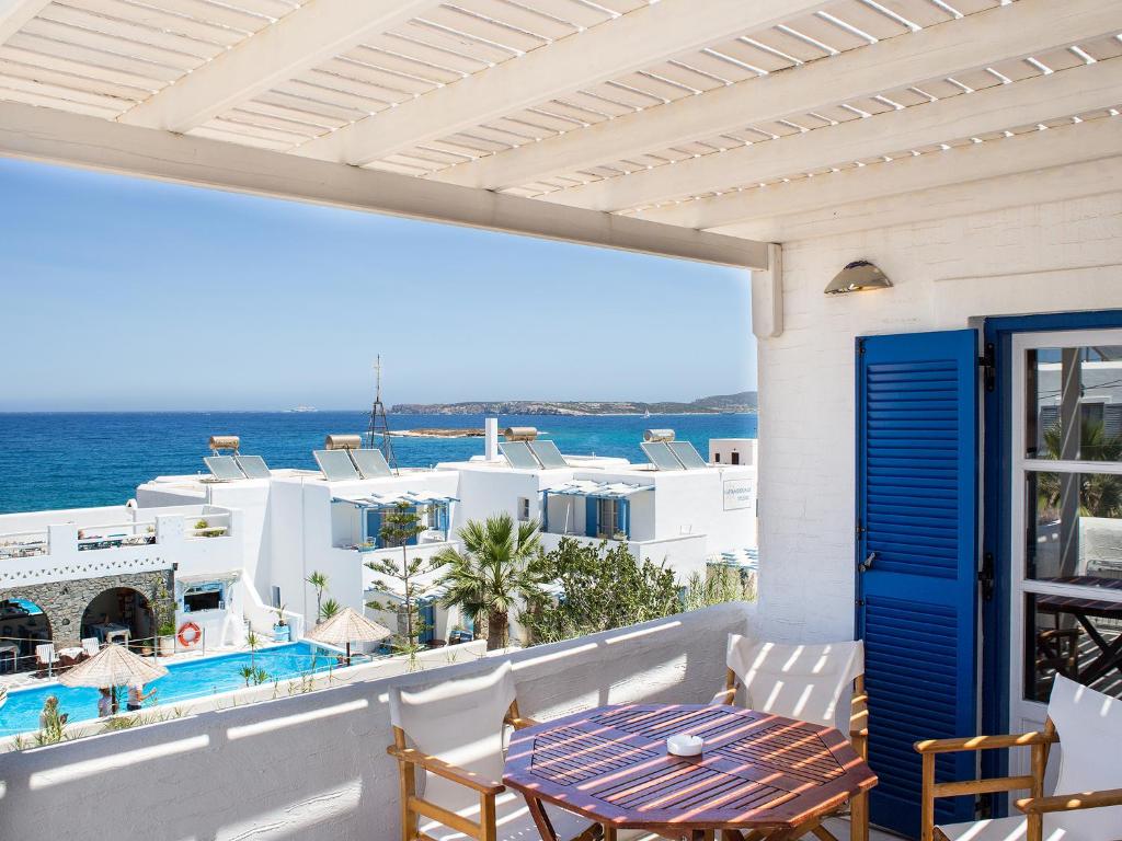 Janos Studios and Apartments — Hotel in Paros Island