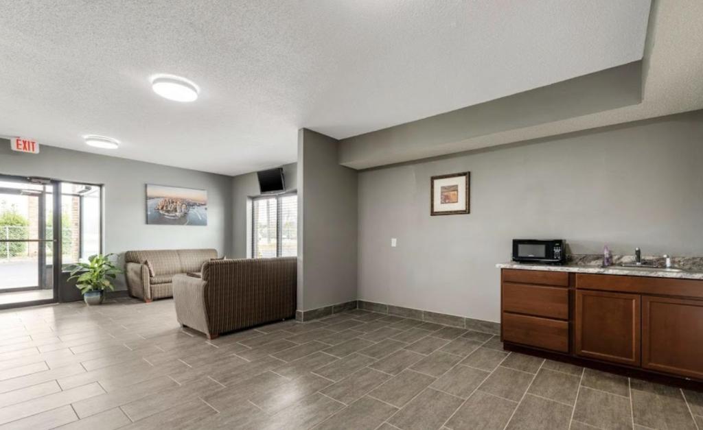 Southern Inn and Suites photo