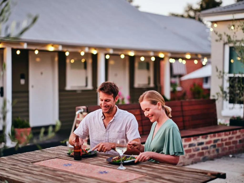 Black Diamond Lodge，位于Collie的酒店