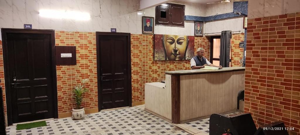 Mansarovar Hotel photo