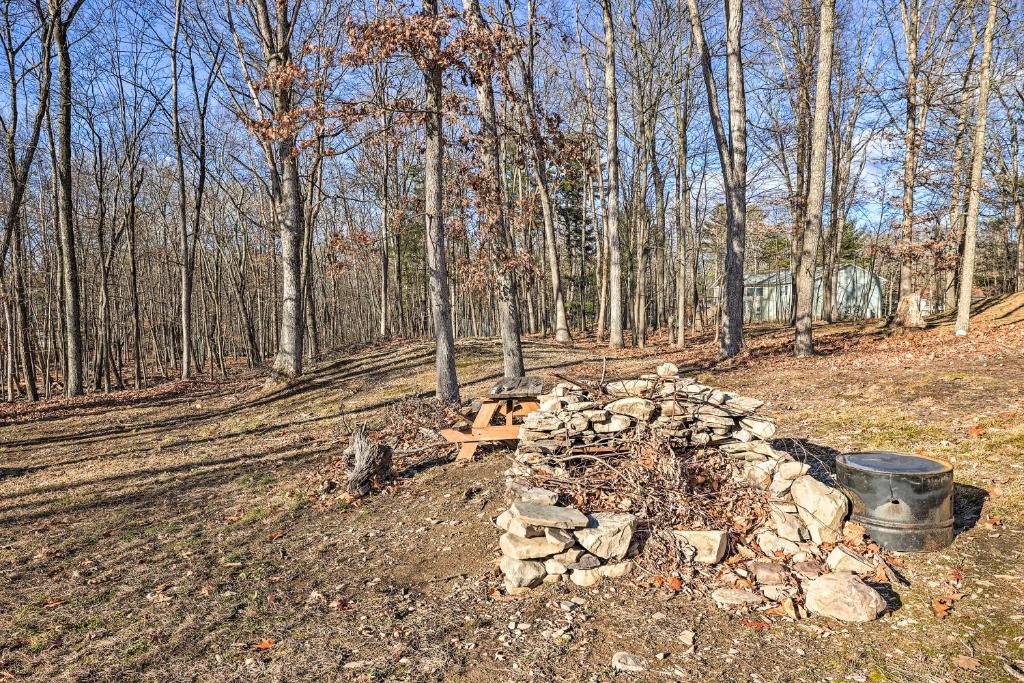 Family-Friendly E Stroudsburg Home with Deck!