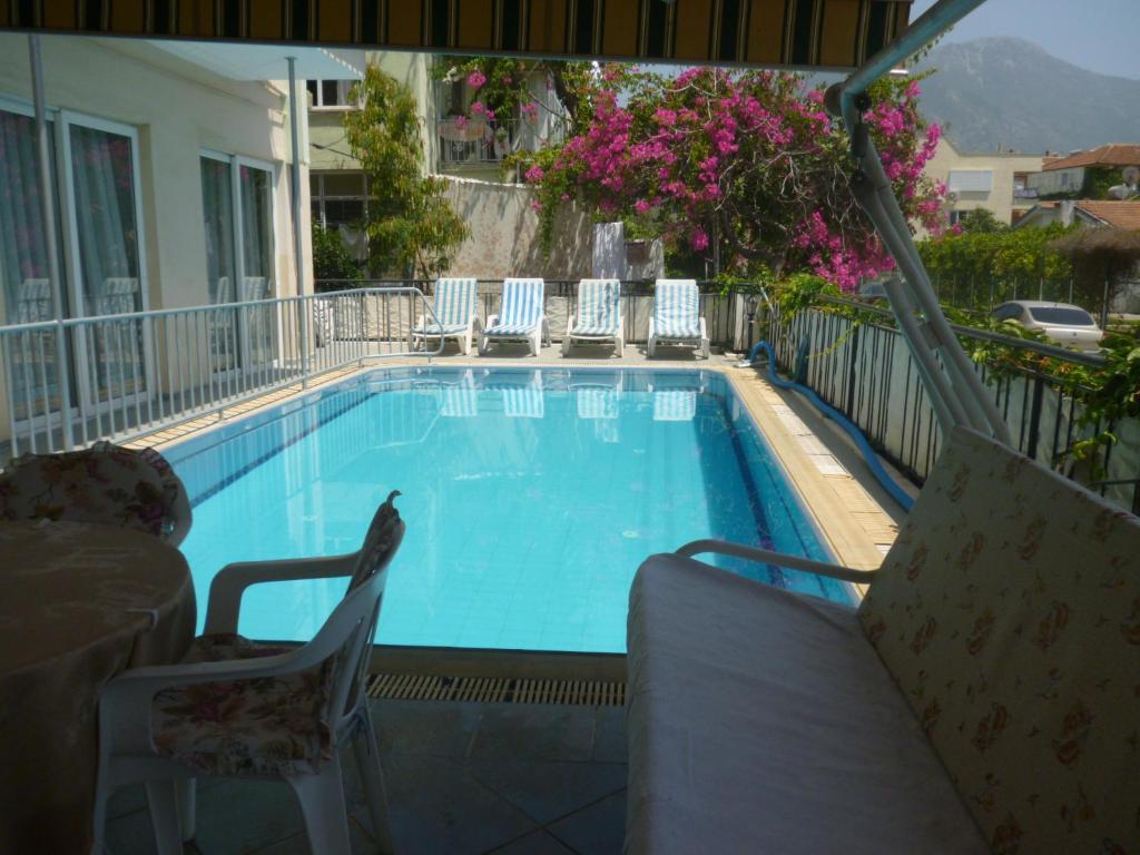 Cicek Hotel & Apartments photo