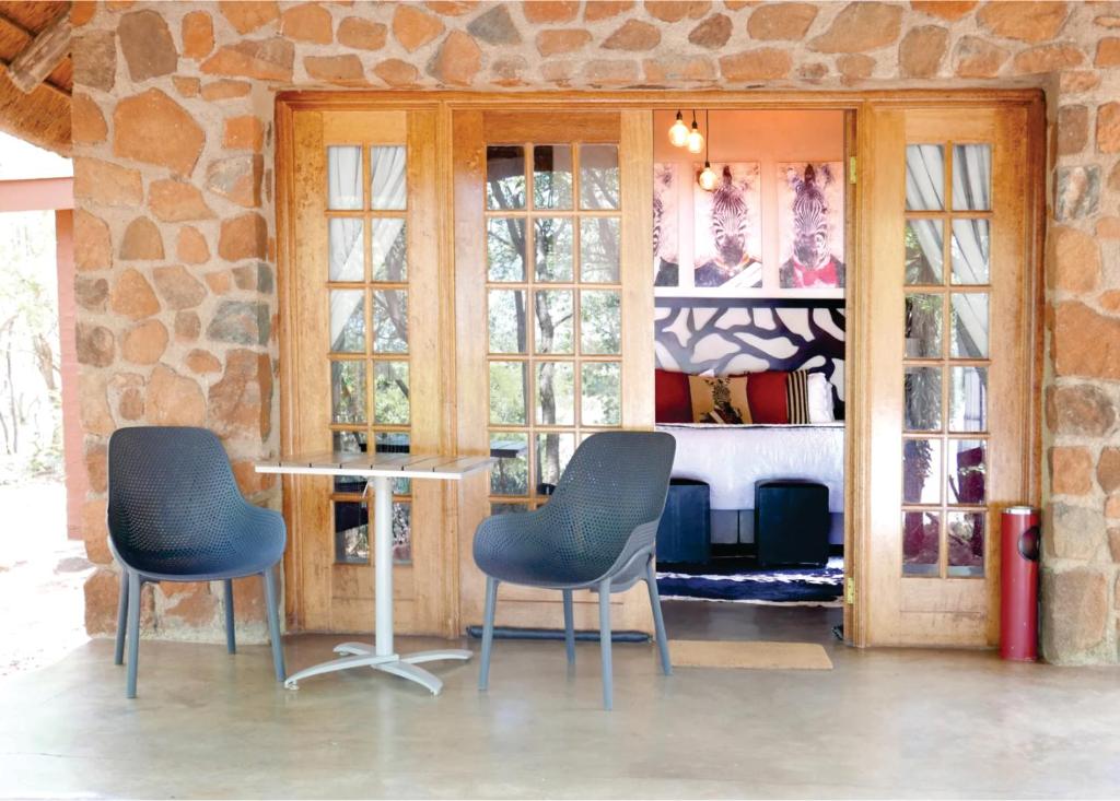 Waterside Cottages — Hotel in Gaborone