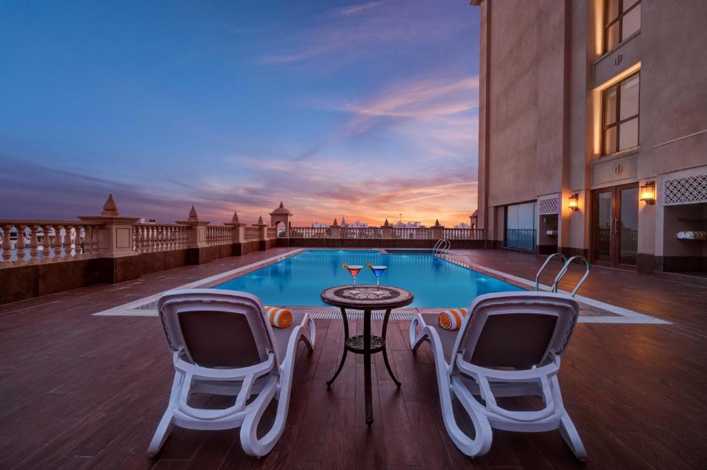 Lemon Tree Premier, Dwarka スイミングプール