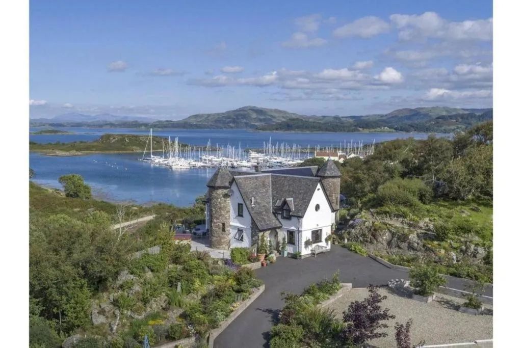 Corrie House, hotel in Craobh Haven