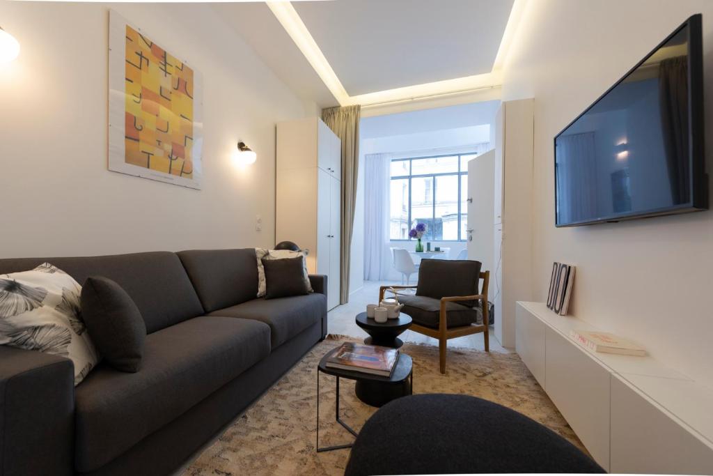 Mayenne — Hotel in Paris