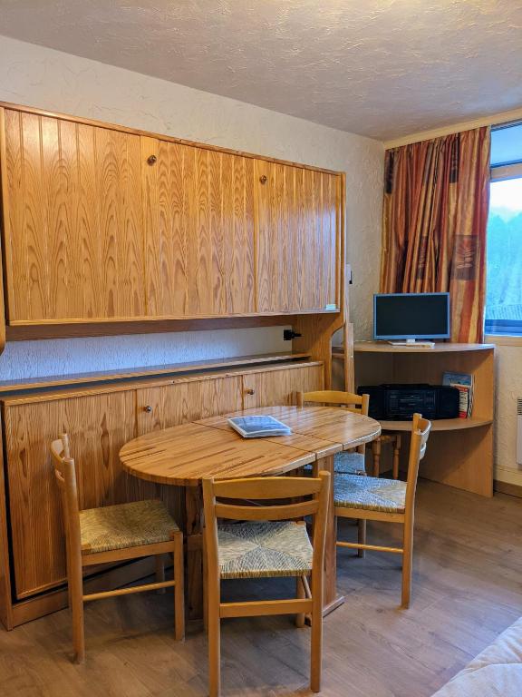 Studio Cosy au pied des pistes 150m & Loggia Vue Montagne - 3