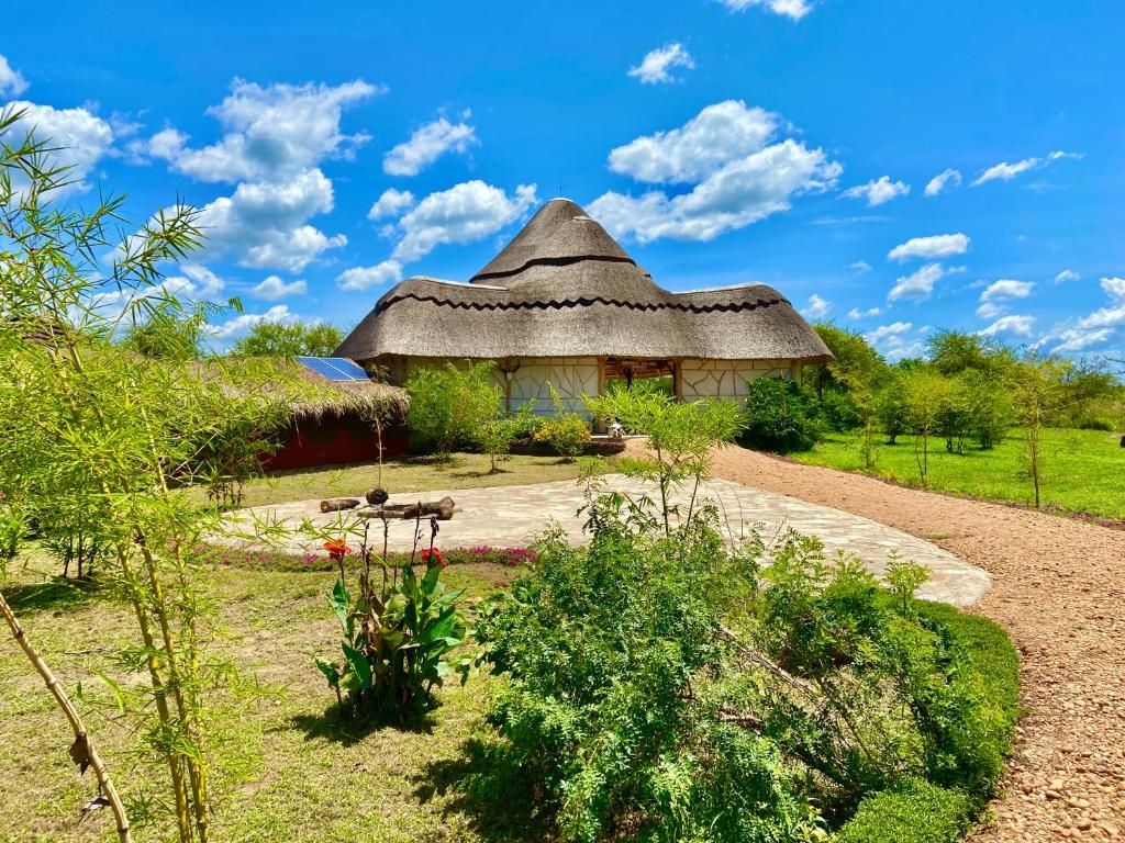 Murchison Falls Bamboo Village photo