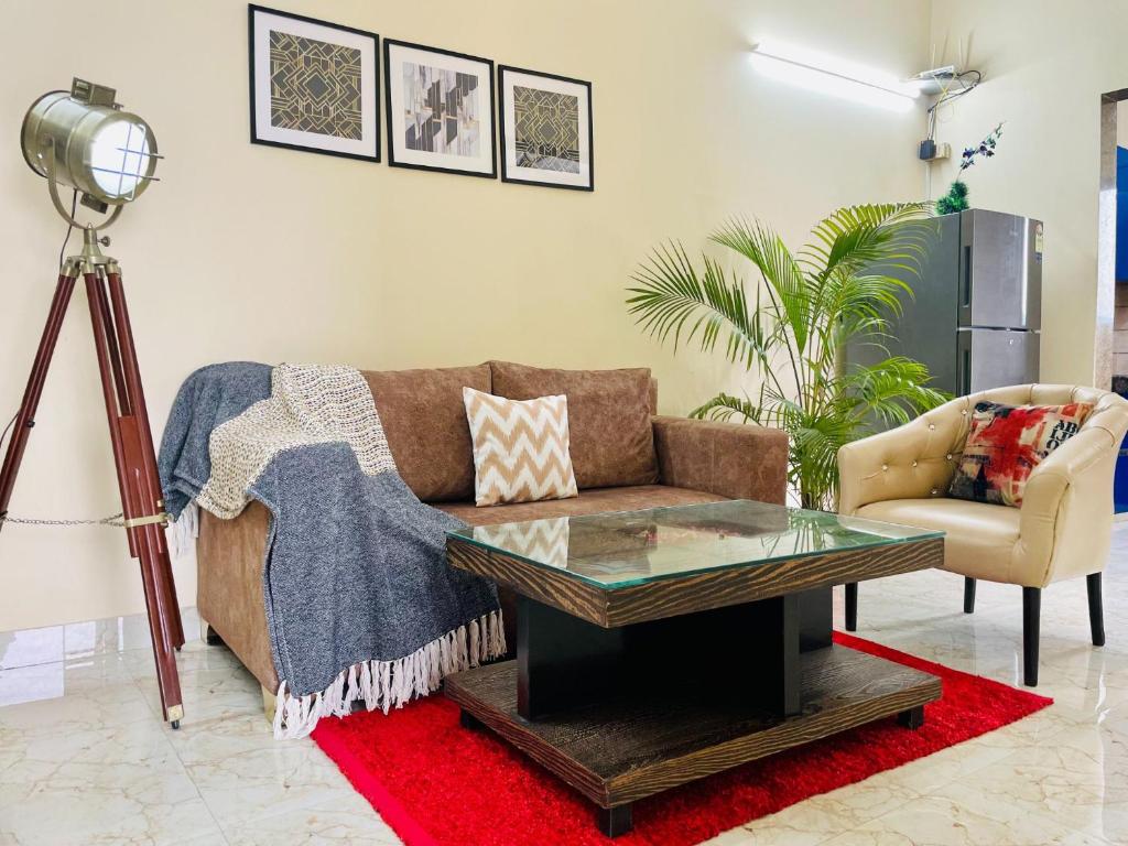 DLF Galleria Service Apartments Gurgaon photo