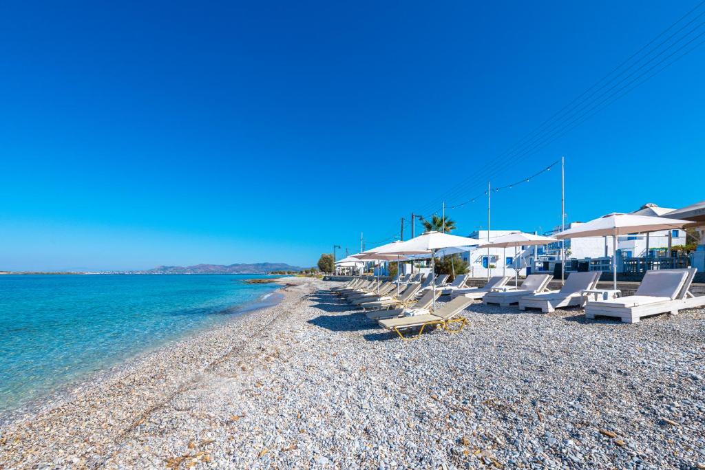 Laza Beach — Hotel in Skala