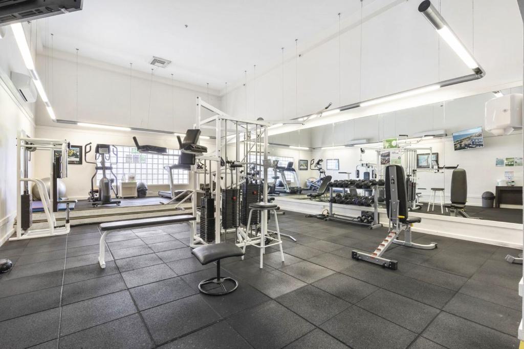 Sea View Apartment in the Heart of Surfers Paradise photo