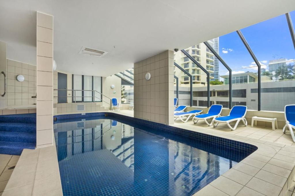 Sea View Apartment in the Heart of Surfers Paradise photo