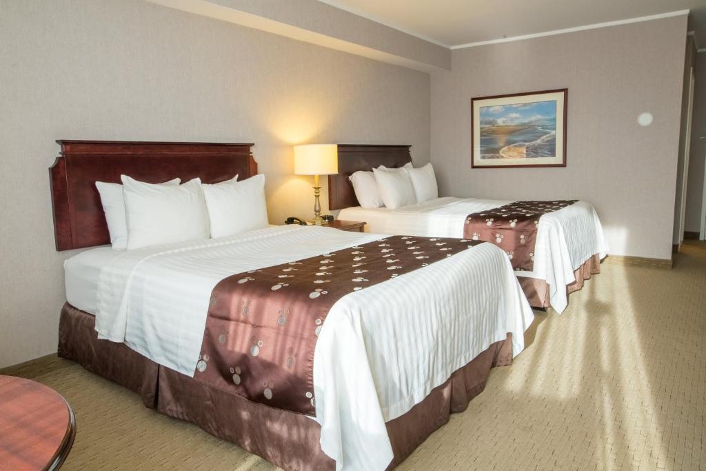 クオリティ イン&スイーツ ダウンタウン (Quality Inn & Suites Downtown)