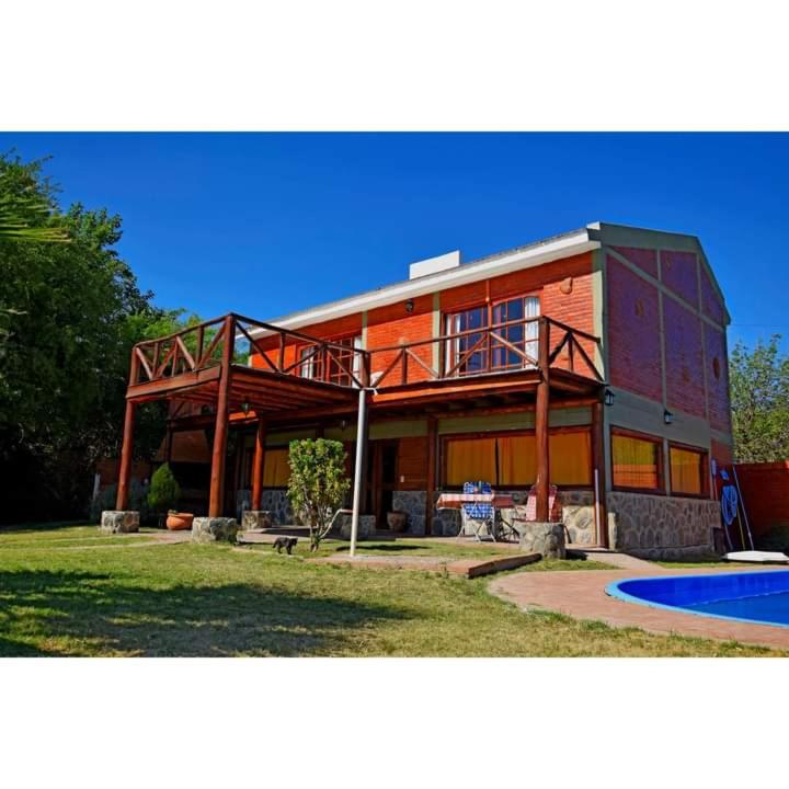 El Rancho Casa de Campo Exclusiva en Villa de Las Rosas Los impuestos que figuran en la publicación no se cobran - 4