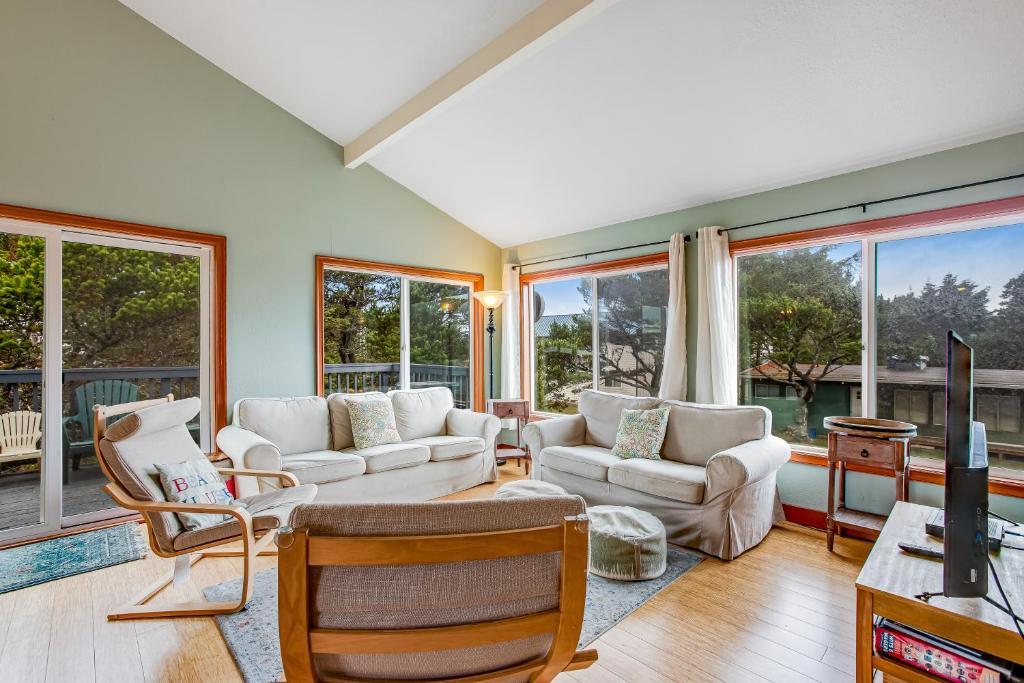 Hazy Days, Rockaway Beach