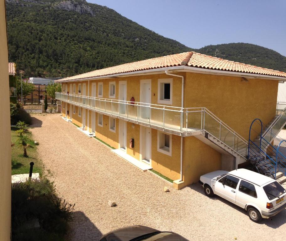 Appart'Hotel Residella Aubagne Gemenos photo