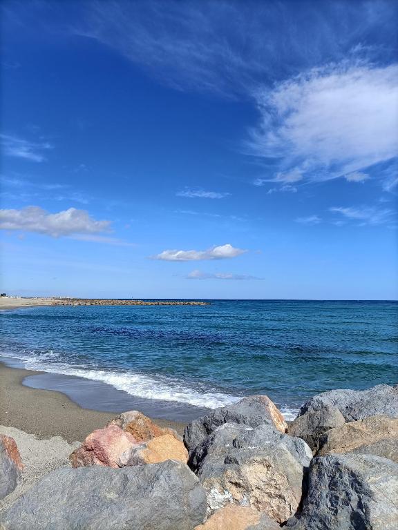 Superbe T2 climatisé, proche plage avec parking privé - 5