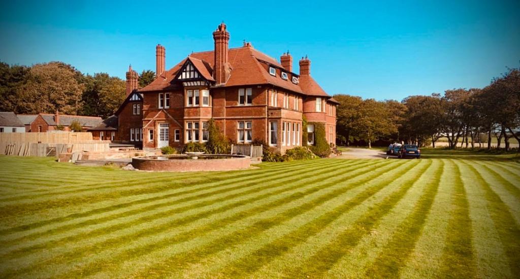 Sandhill House photo