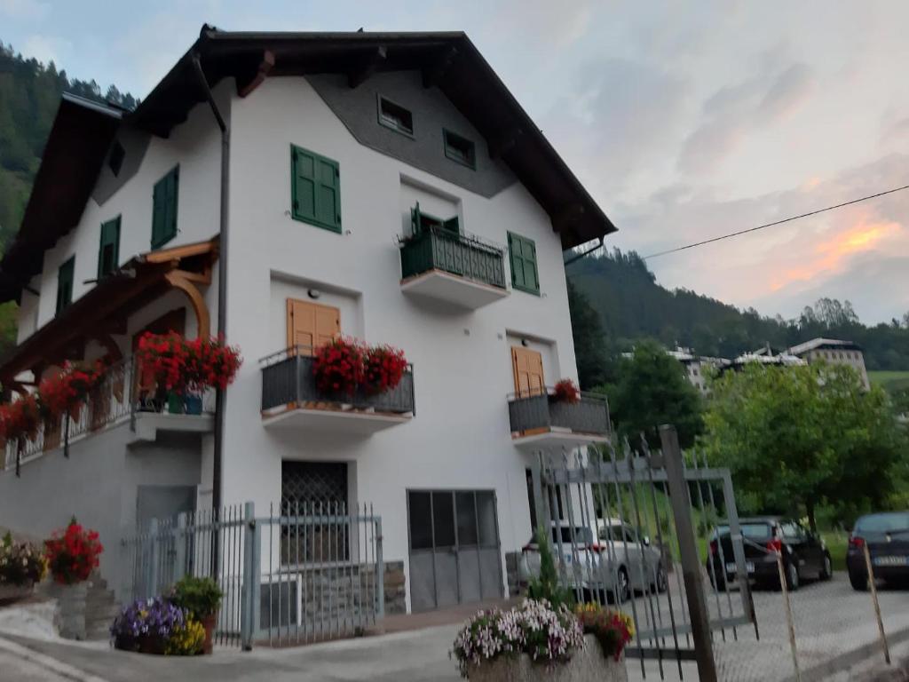 Casa Stefani, Commezzadura