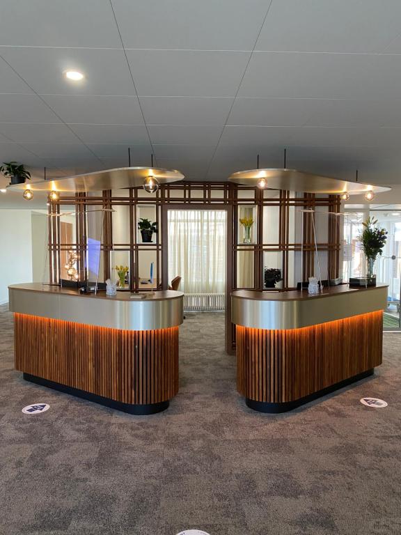 Churchill hotel Terneuzen                                                                    フロント・ロビー