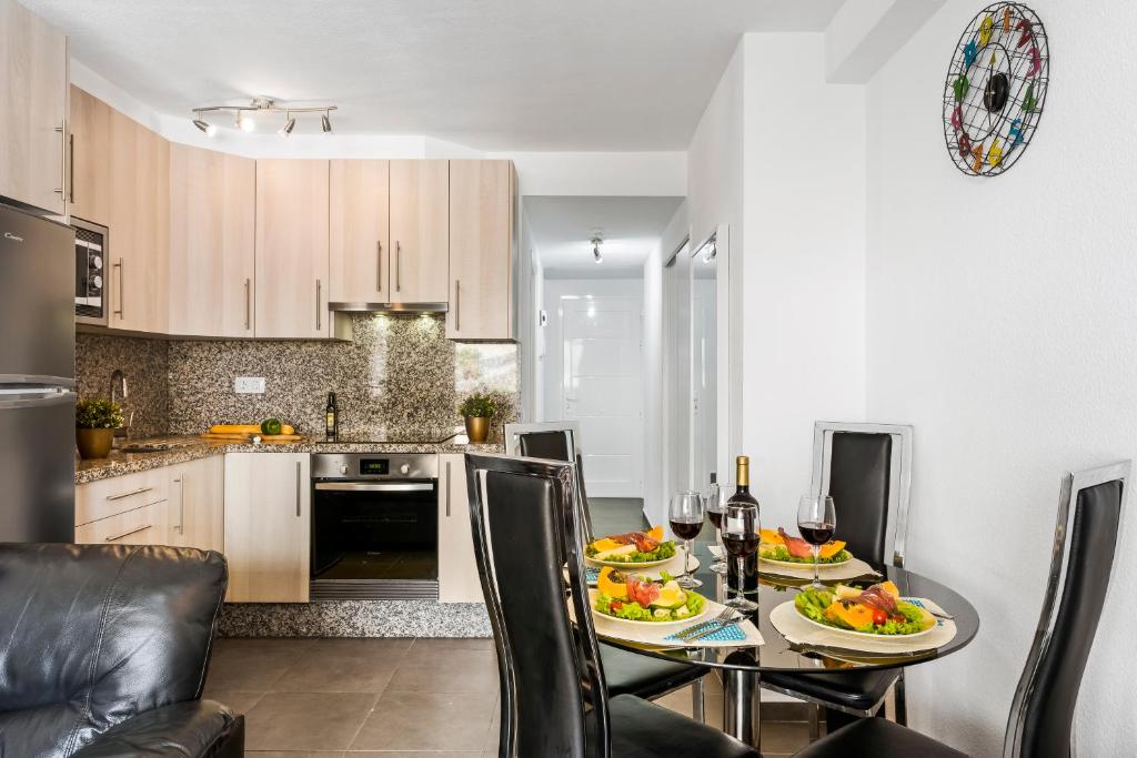 Panoramic 2 Bed Penthouse - 5
