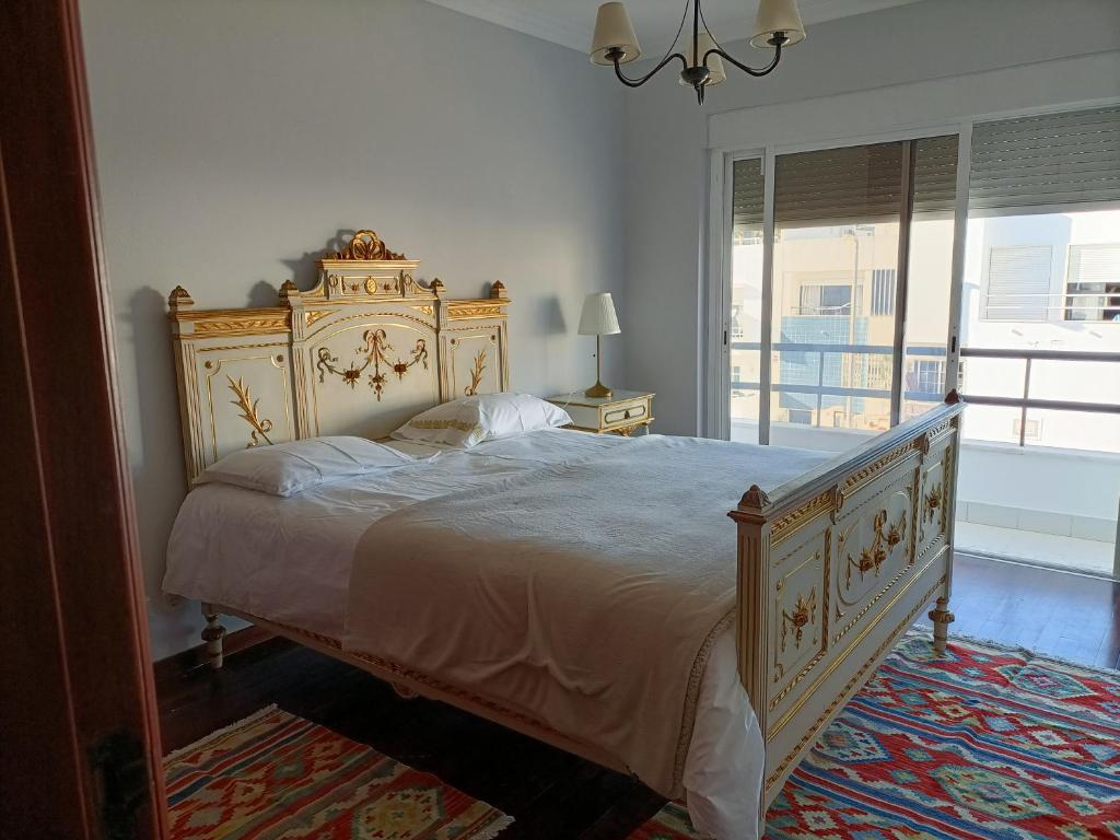 Daniel e Sara Estoril, Estoril