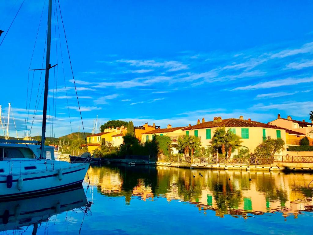 Cap Sud, sea & sun, Grimaud