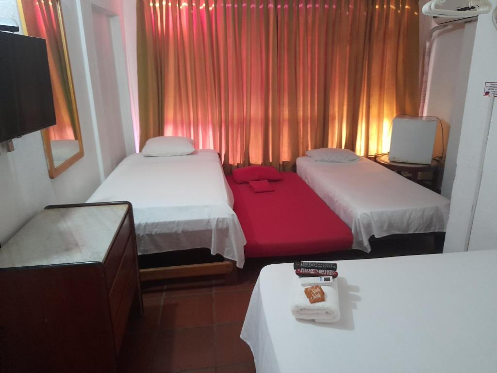 Hotel Crisanto Luque photo
