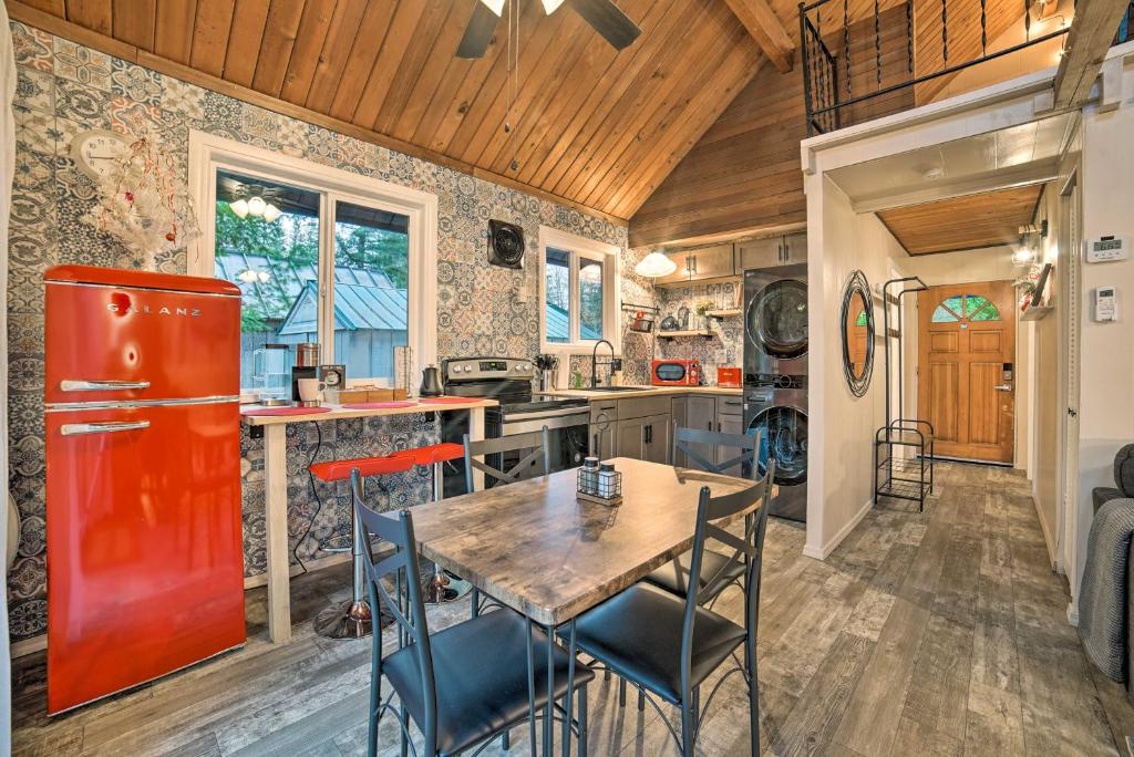 Gold Bar Cabin On Skykomish River!Washington State reviews, prices