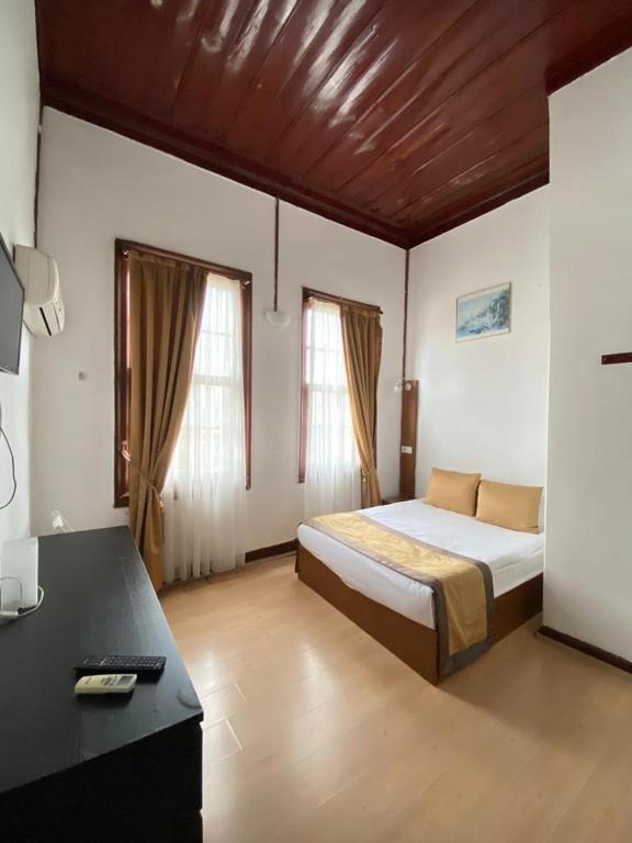 Konak Hotel Kaleici photo