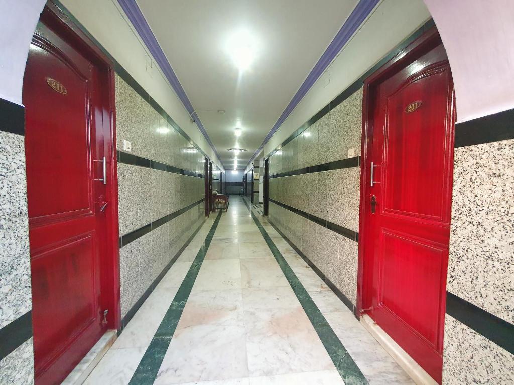 Lobby, Hotel Greens in Chennai