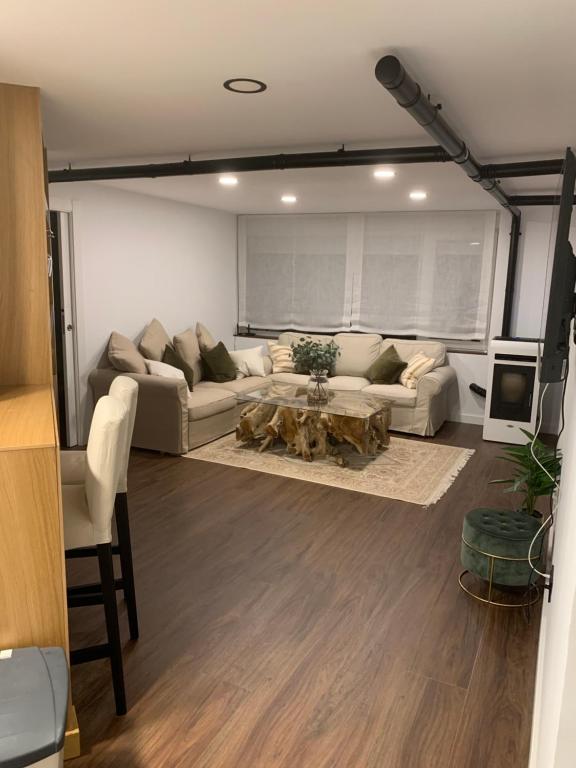 Fantastic brand new apartment in best location just few steps from the ski slope! private parking - 3