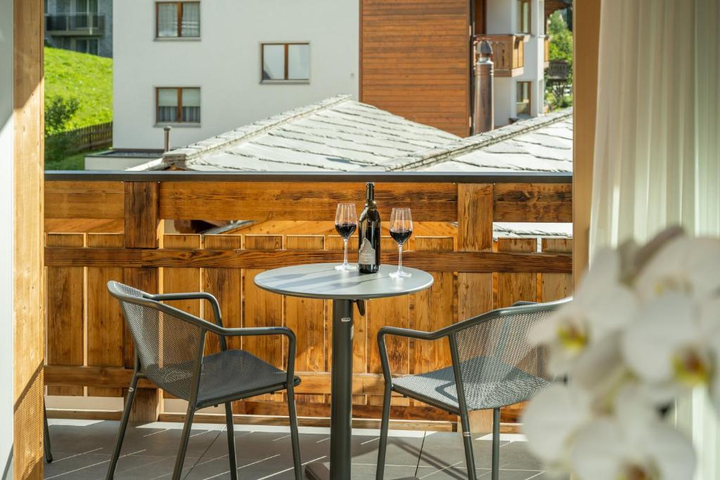 Luxury Residence Colosseo Zermatt photo
