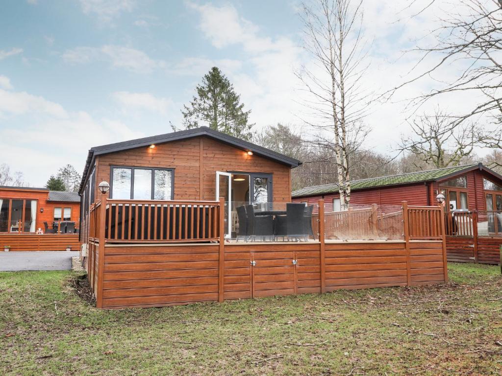 Bramblings by the Lake, Уиндермир