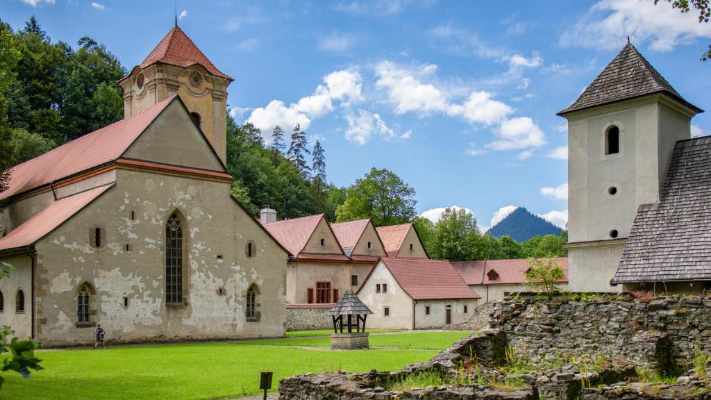 Muzeum Cerveny Klastor — Hotel in Cerveny Klastor